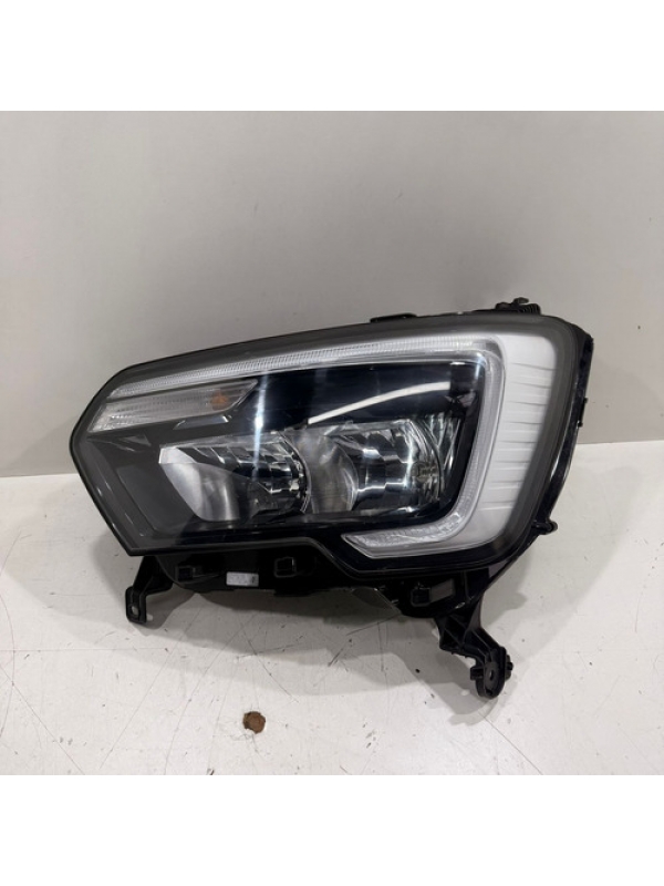 Farol Esquerdo Renault Master 2.3 2023 À 2025 260607867r.