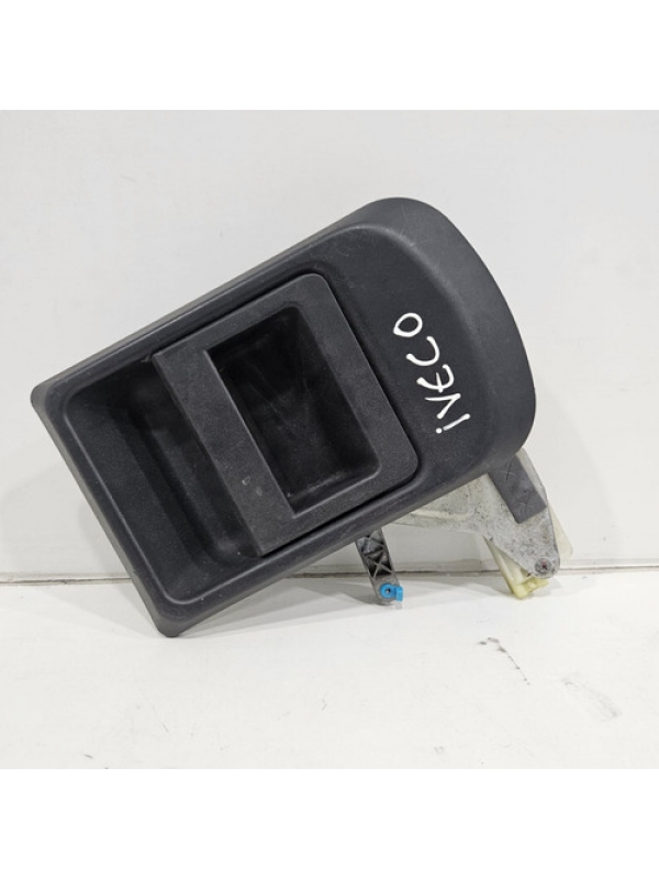 Maçaneta Porta Traseira Iveco Daily 2013 2014 Até 2018 2019.