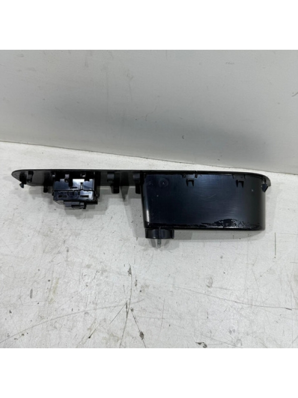 Moldura Botão Vidro Eletrico Direito Mb Sprinter 416 20 À 25