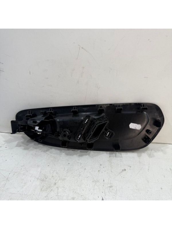 Maçaneta Interna Dianteira Direita Mb Sprinter 416 2022 2023