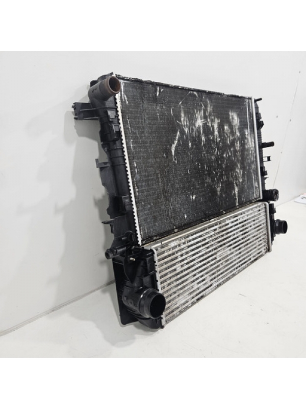 Kit Radiador Mb Sprinter 311 313 415 515 2013 À 2019 Detalhe