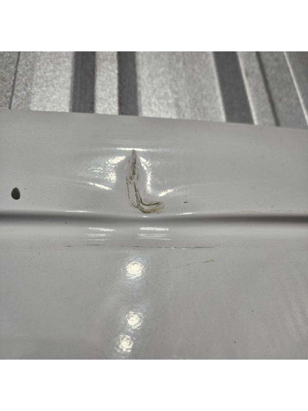 Porta Traseira Direita Mb Sprinter 416 2023 À 2025 Detalhe