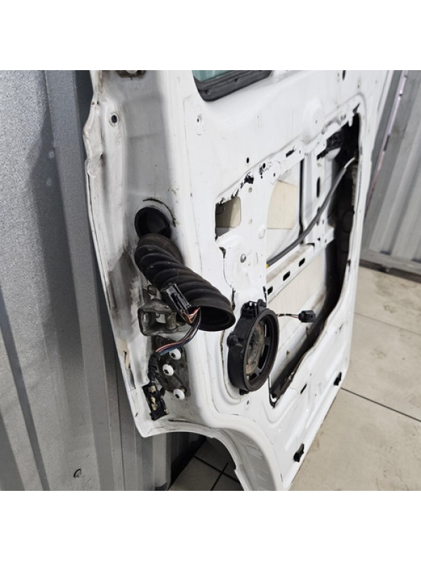 Porta Dianteira Direita Mb Sprinter 311 415 515 2013 À 2019.