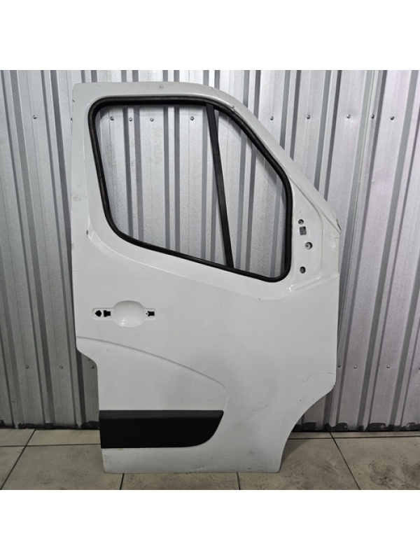 Porta Dianteira Direita Renault Master 2013 À 2025 C Detalhe