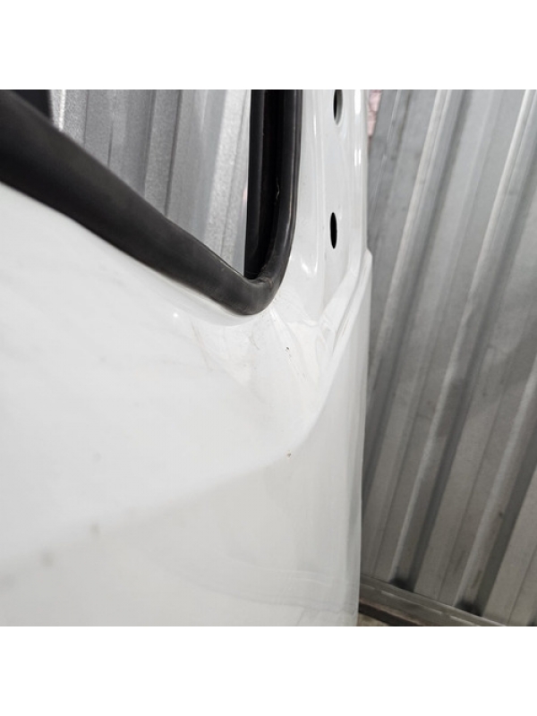 Porta Dianteira Direita Renault Master 2013 À 2025 C Detalhe