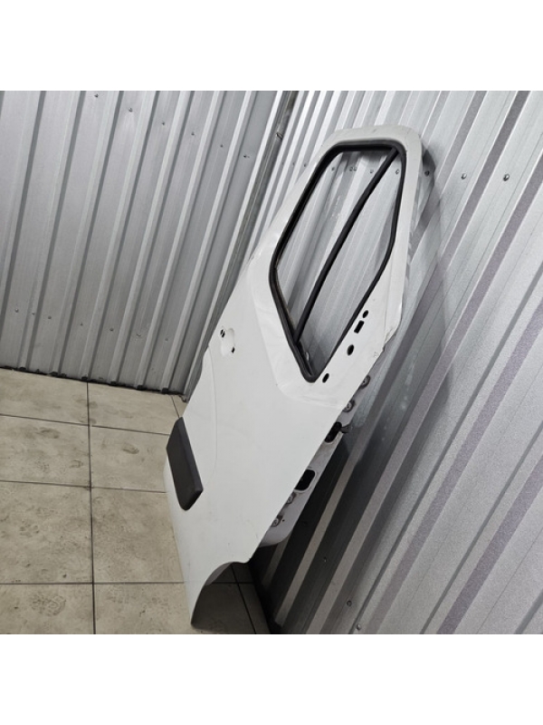 Porta Dianteira Direita Renault Master 2013 À 2025 C Detalhe