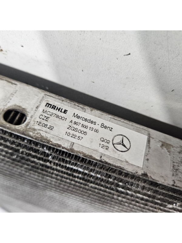 Radiador Auxiliar Mb Sprinter 315 417 517 2023, 2024 E 2025.