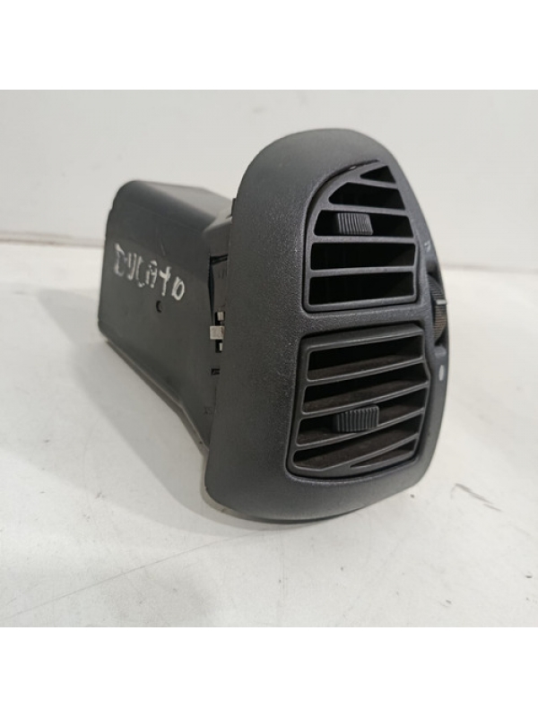 Difusor Esquerdo Ar Condicionado Fiat Ducato 2010 2011 2012.