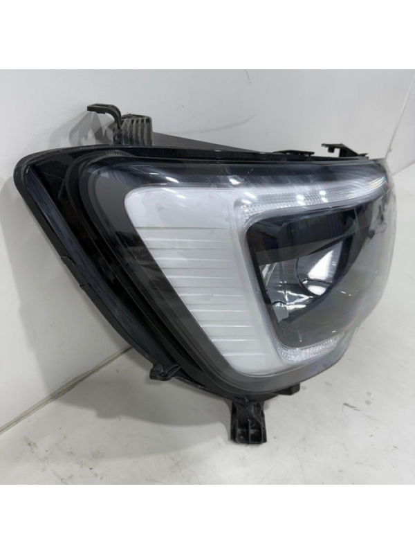 Farol Dianteiro Lado Direito Renault Master 2.3 2023 2024 25
