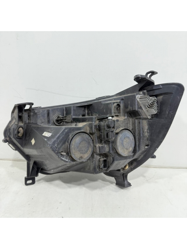 Farol Dianteiro Lado Direito Renault Master 2.3 2023 2024 25