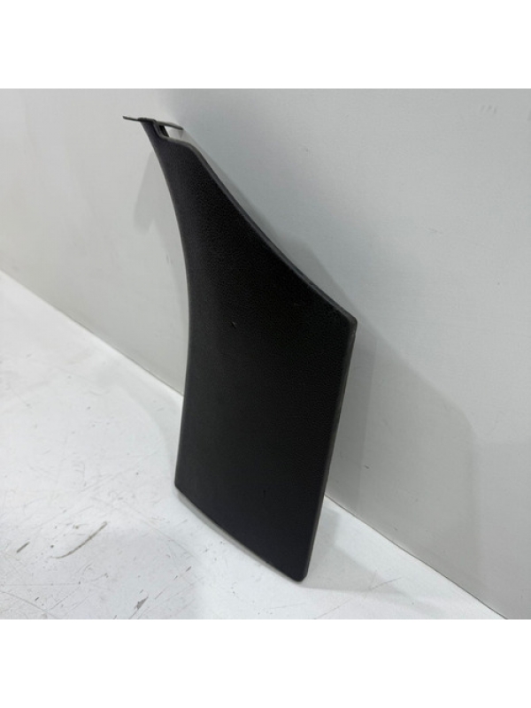 Moldura Interna Coluna Direita Renault Master 2.3 2021 2022.