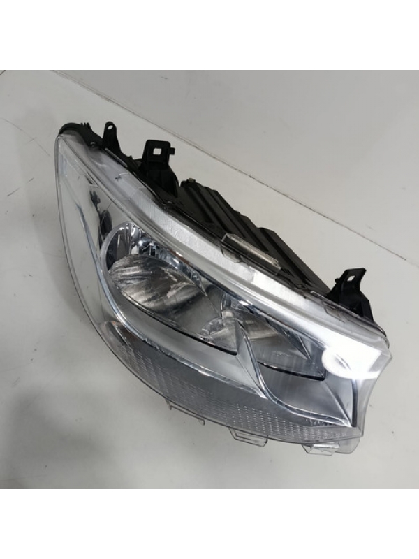 Farol Dianteiro Direito Mb Sprinter 416 417 2023 A9109060100