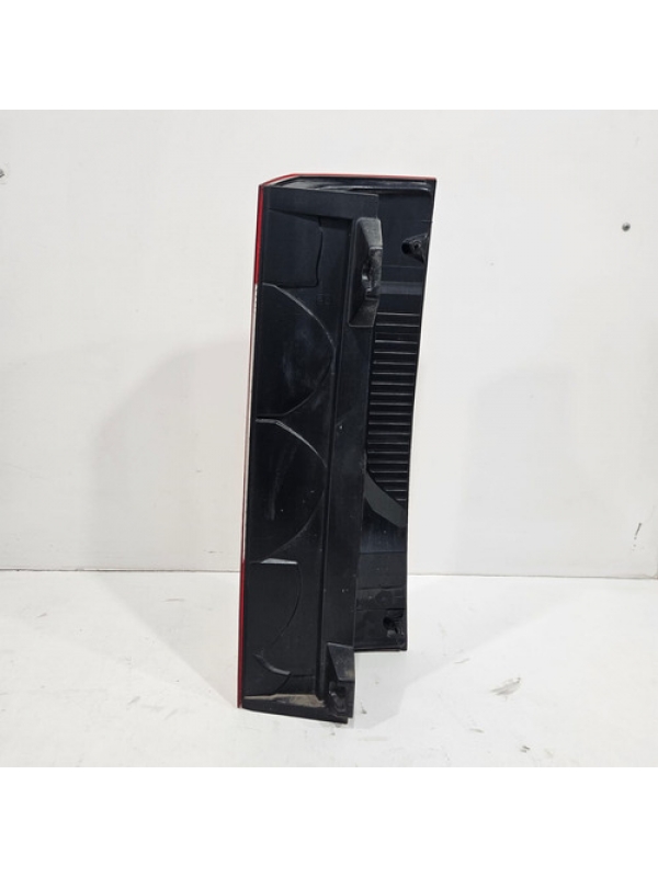 Lanterna Traseira Esquerda Mb Sprinter 416 417 2020 À 2023.