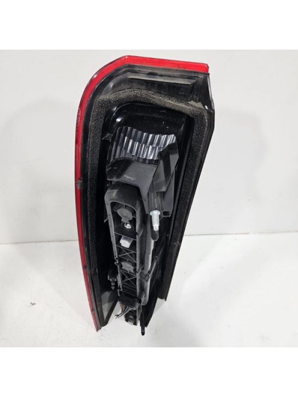 Lanterna Traseira Direita Renault Master 2.3 2013 Até 2022.