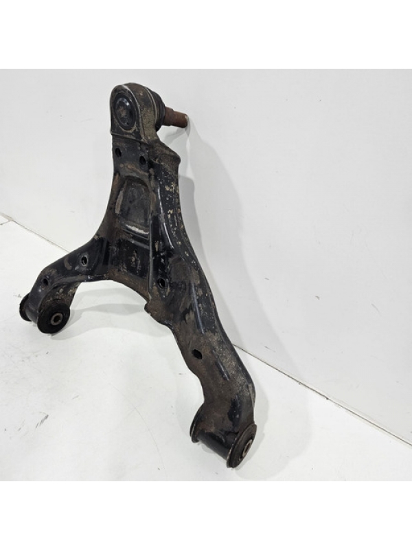 Bandeja Direita Suspensão Mb Sprinter 415 E 416 2013 À 2022.