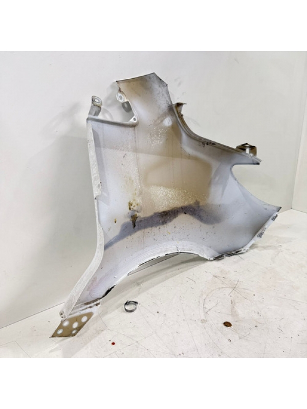 Paralama Lado Esquerdo Mb Sprinter 2.0 416 417 2020 À 2025.