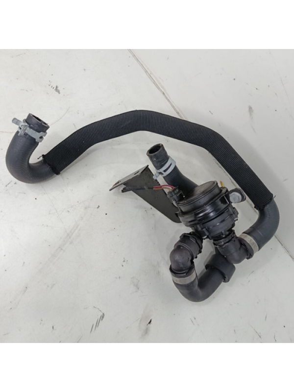 Bomba D'água Auxiliar Mb Sprinter 315 417 517 2023 2024 2025