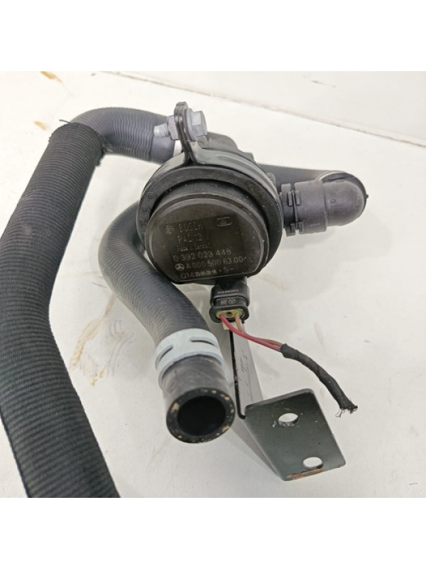 Bomba D'água Auxiliar Mb Sprinter 315 417 517 2023 2024 2025