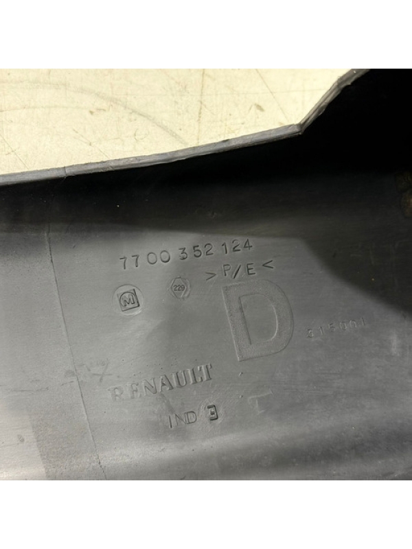 Ponteira Parachoque Traseiro Direito Renault Master 2.5 2012