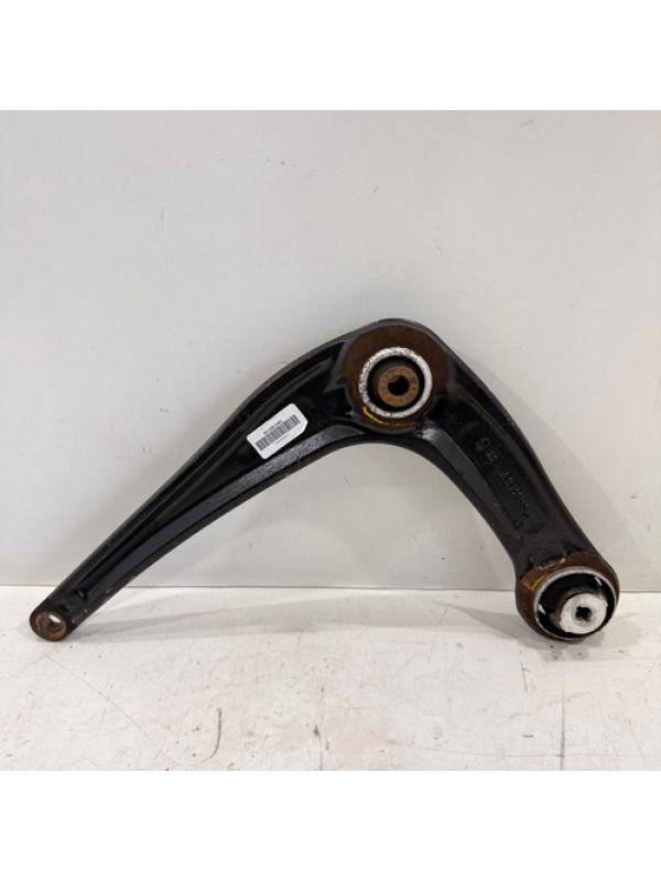 Bandeja Dianteira Inferior Esquerda Citroen Jumpy 2018 À 024