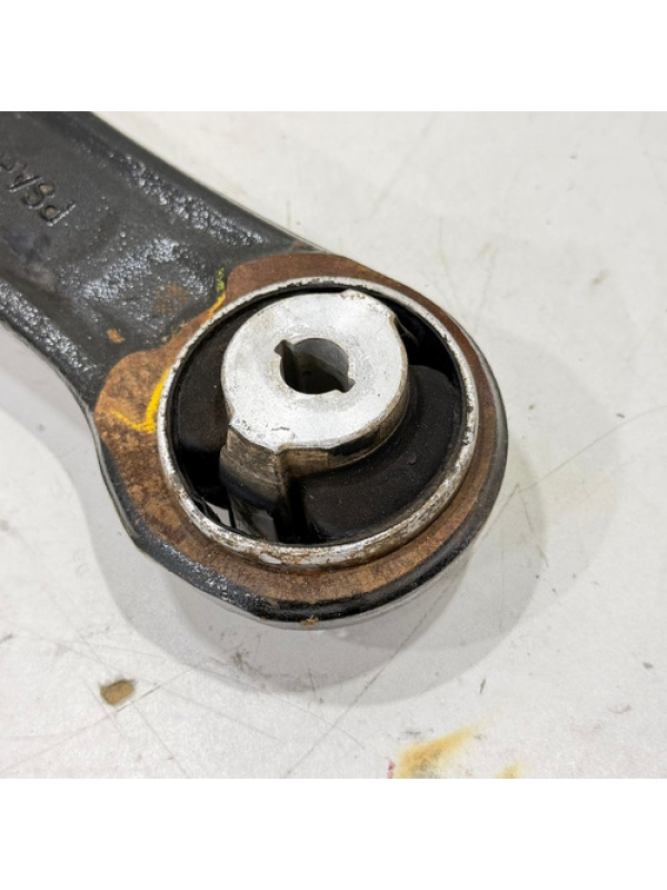 Bandeja Dianteira Inferior Esquerda Citroen Jumpy 2018 À 024