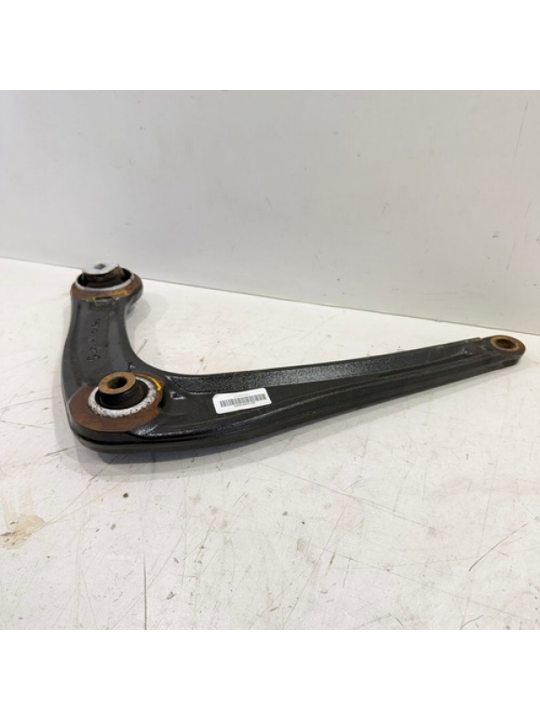 Bandeja Dianteira Inferior Esquerda Citroen Jumpy 2018 À 024