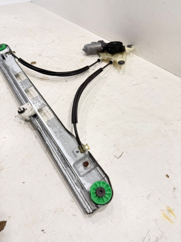 Maquina Vidro Manual Esquerda Renault Master 2.3 2013 À 2022