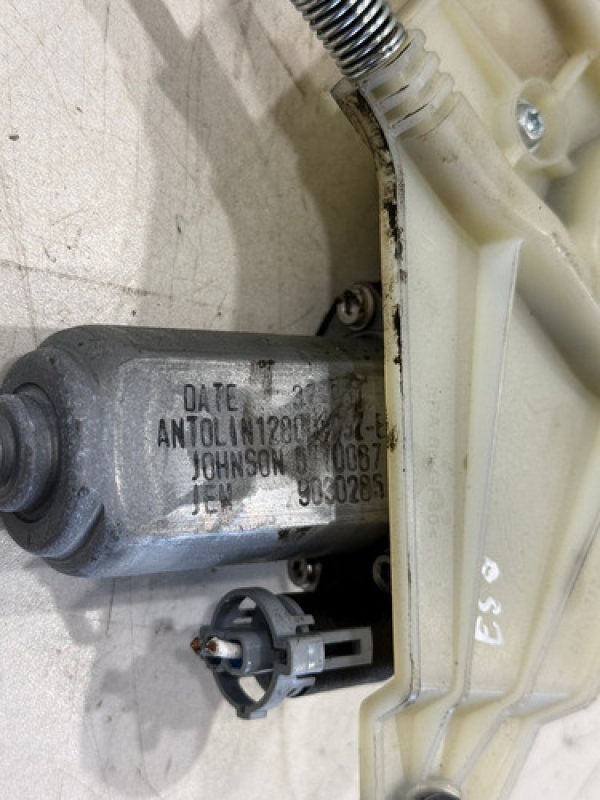 Maquina Vidro Manual Esquerda Renault Master 2.3 2013 À 2022