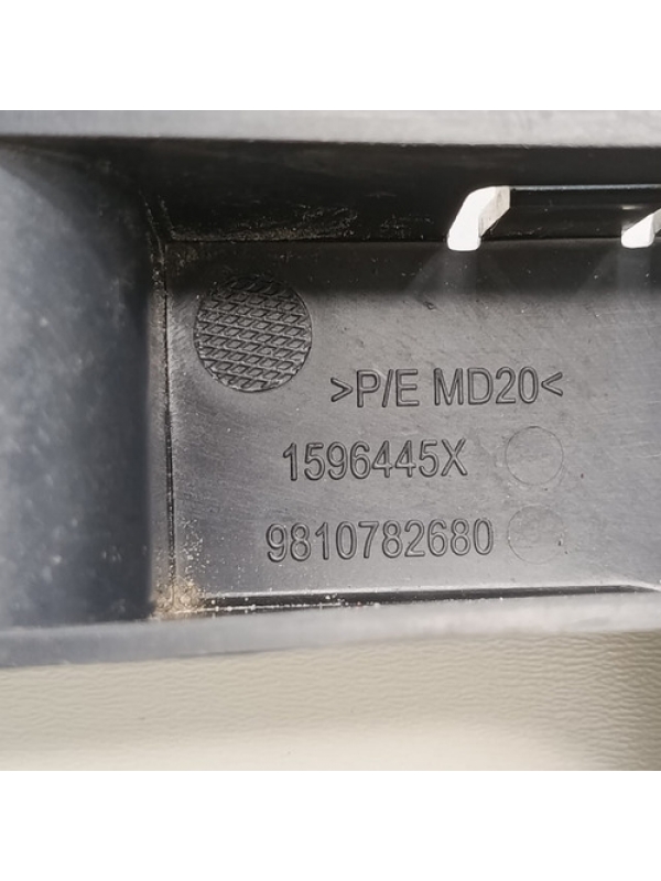 Guia Do Parachoque Traseiro Esquerdo Peugeot Expert 018 À 24