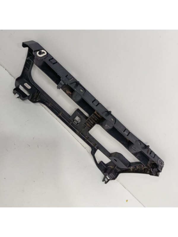 Guia Do Parachoque Traseiro Esquerdo Peugeot Expert 018 À 24