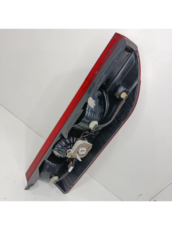 Lanterna Esquerda Traseira Fiat Ducato 019 2020 2021 detalhe