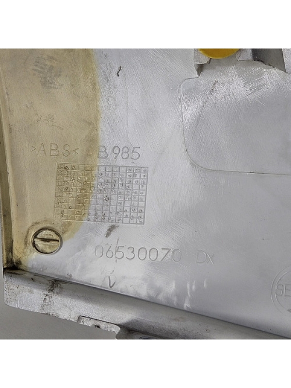 Friso Superior Do Farol Direito Fiat Ducato 2.3 2018 À 2022.