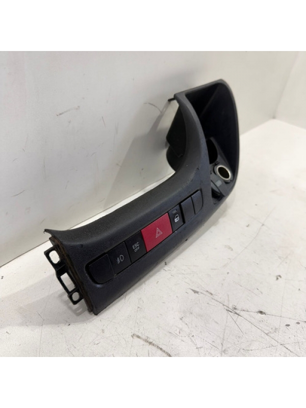 Moldura Botão Pisca Alerta Fiat Ducato 2.3 2018 2019 À 2022