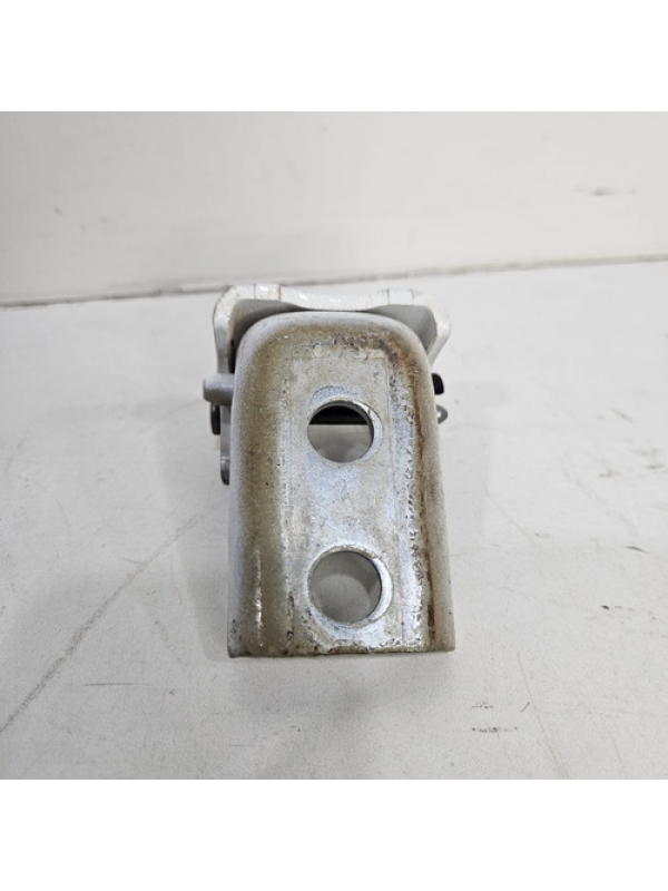 Dobradiça Superior Porta Dianteira Direita Fiat Scudo 2024.