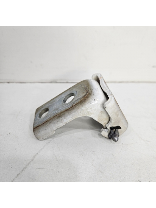 Dobradiça Superior Porta Dianteira Direita Fiat Scudo 2024.