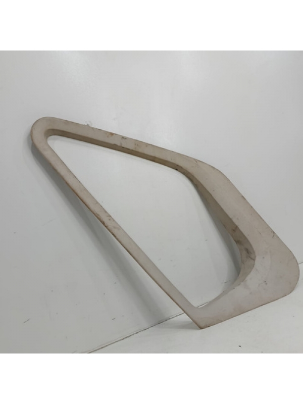 Moldura Ventarola Esquerda Fiat Ducato 2019 2020 2021 2022 .