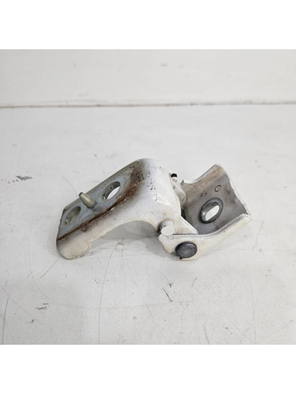 Dobradiça Inferior Porta Dianteira Direita Fiat Scudo 2024.