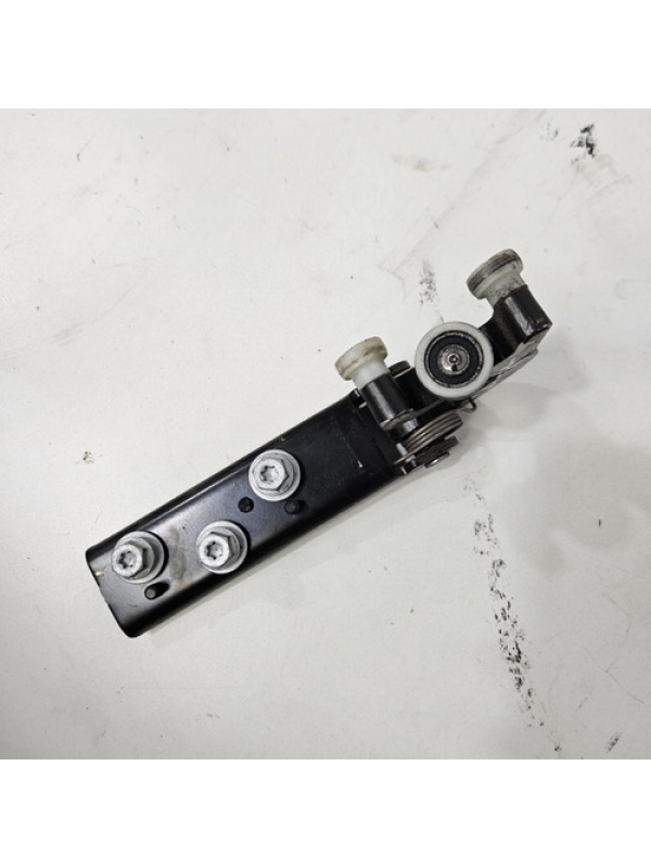 Carrinho Central Da Porta Lateral Renault Master 2014 À 2022