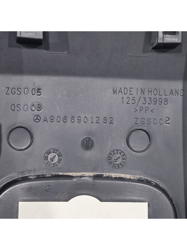 Friso Porta Dianteira Direita Da Mb Sprinter 415 2013 À 2019