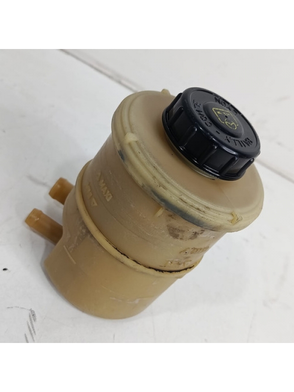 Reservatório De Óleo Hidráulico Renault Master 2005 À 2012 .