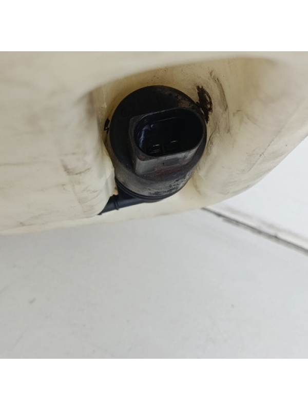 Reservatório Água Limpador Parabrisa Mb Sprinter 415 2016 17