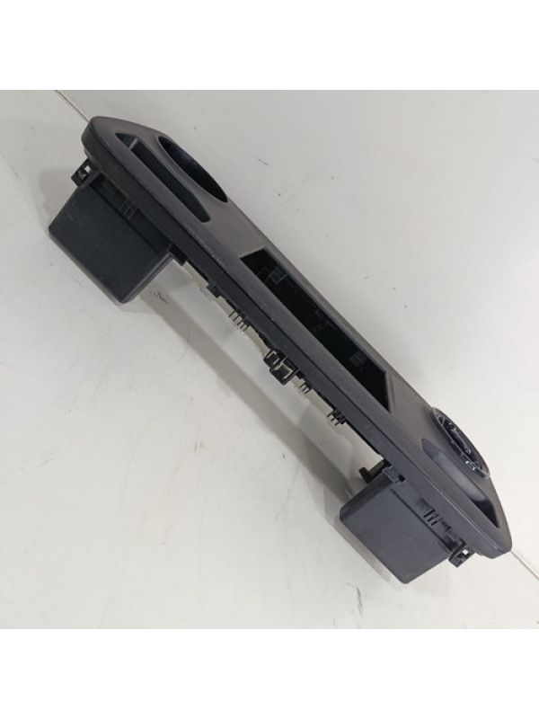 Moldura Painel Difusor Multimidia Mb Sprinter 416 417 2024 .