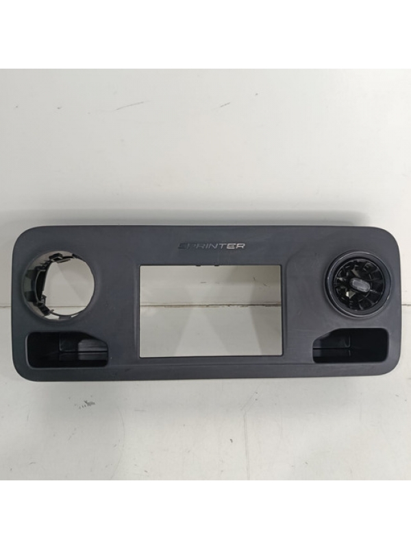 Moldura Painel Difusor Multimidia Mb Sprinter 416 417 2024 .