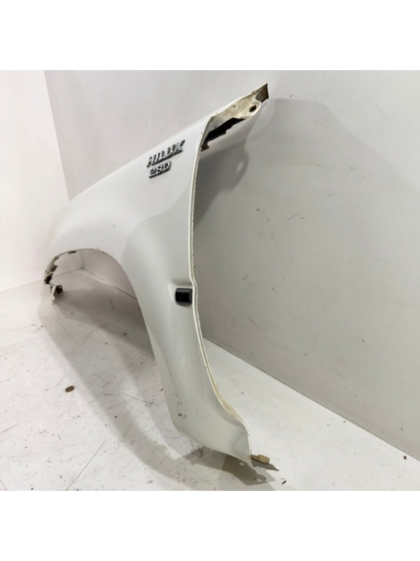 Paralama Lado Esquerdo Toyota Hilux 2.8 1998 1999 2000 2001.