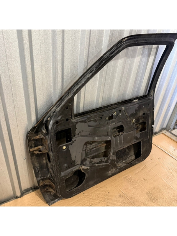 Porta Dianteira Direita Gm Chevrolet Blazer 1996 1997 À 2011