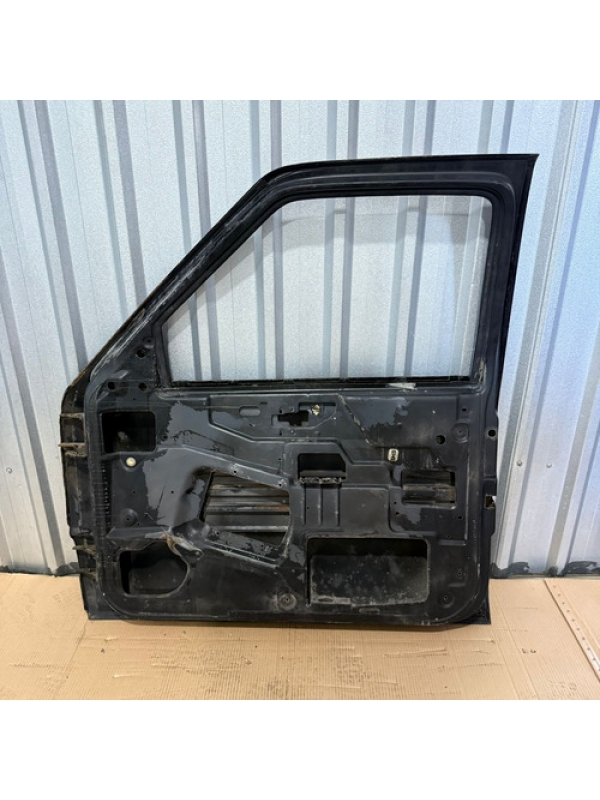 Porta Dianteira Direita Gm Chevrolet Blazer 1996 1997 À 2011