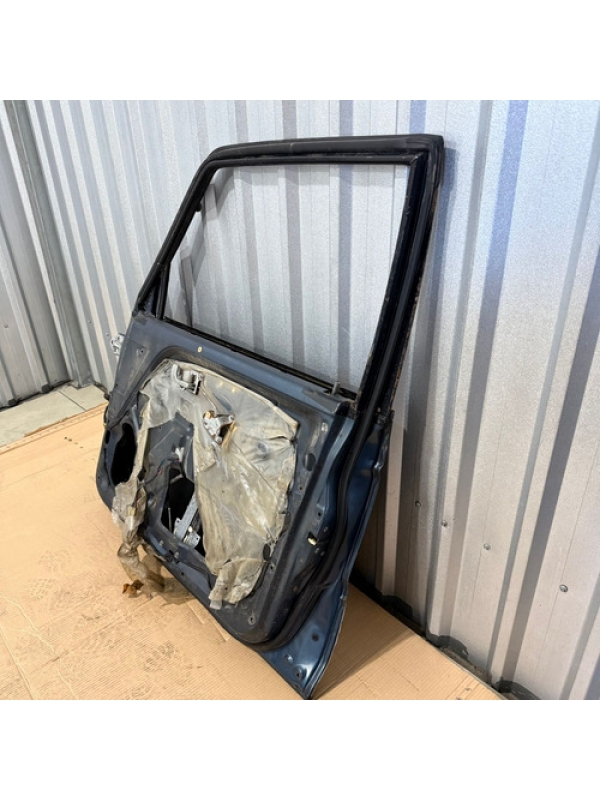 Porta Dianteira Direita Mitsubishi Pajero Gls 1995 96 À 2001
