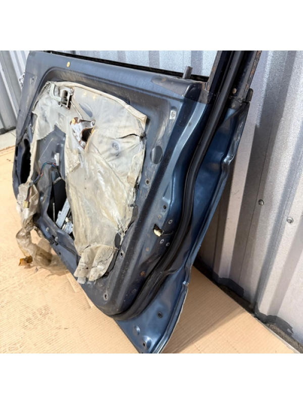 Porta Dianteira Direita Mitsubishi Pajero Gls 1995 96 À 2001