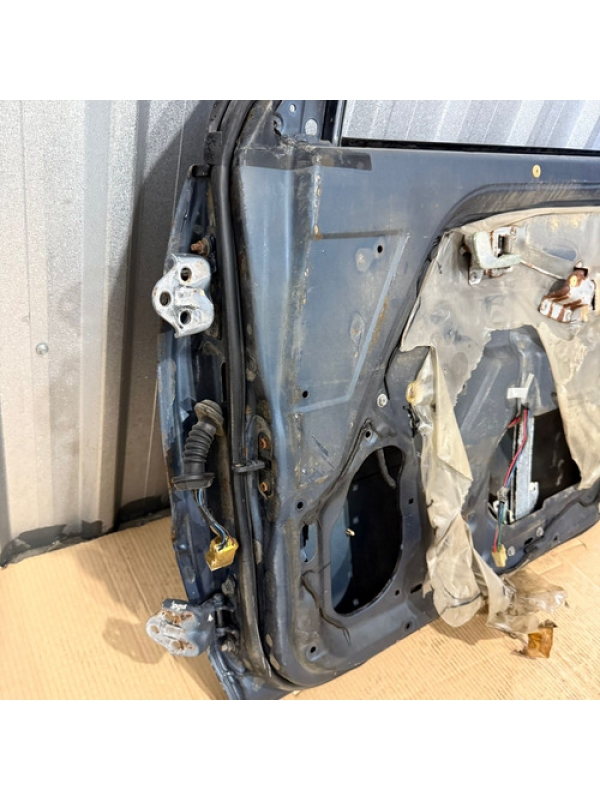 Porta Dianteira Direita Mitsubishi Pajero Gls 1995 96 À 2001