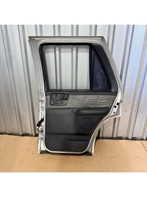 Porta Traseira Direita Chevrolet Blazer 2001 2002 03 À 2011.